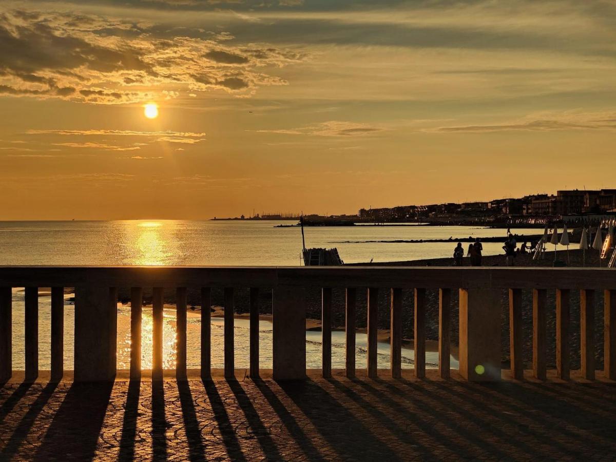 Tra Mare E Arte Apartamento Lido di Ostia Exterior foto